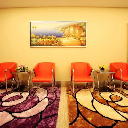 Hong Wei Yi Jia Beijing Wang Jing Hotel 外观 照片